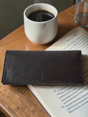 Cole Hahn Long Wallet Bifold Unisex Great Condition